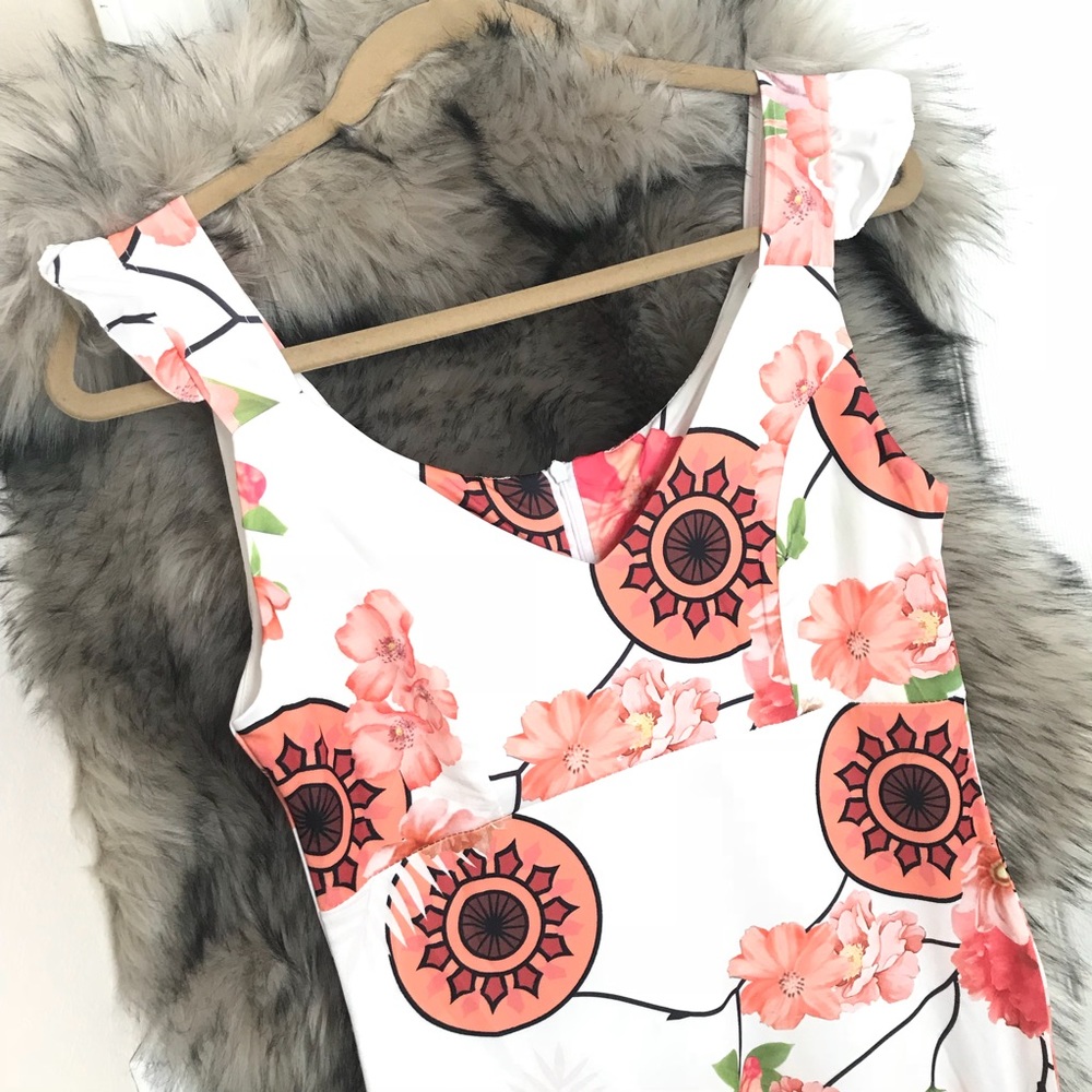 bodycon mermaid maxi dress - Picture 6 of 8